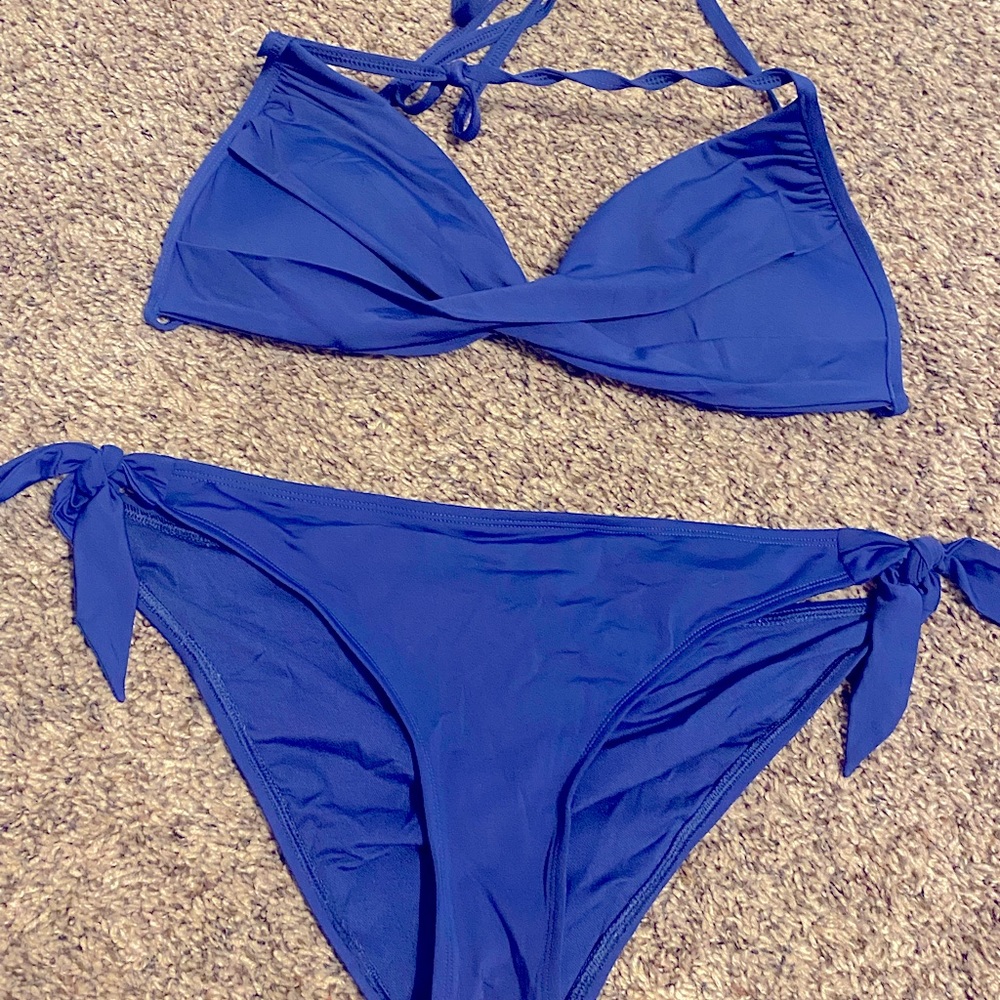 Skye Bikini Set (size XL)